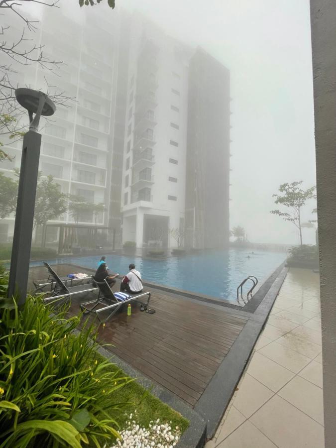 Kaw Supreme Theme Wifi Luxury 7 Pax Genting Pool & Mountain View Cuti Genting Homestay Midhills Genting Highlands Exterior foto
